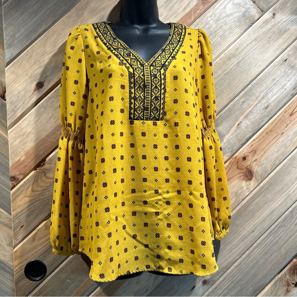 Boho Poet Sleeve Button Cuff Embroidered V-Neck Floral Pattern Peasant Top - S